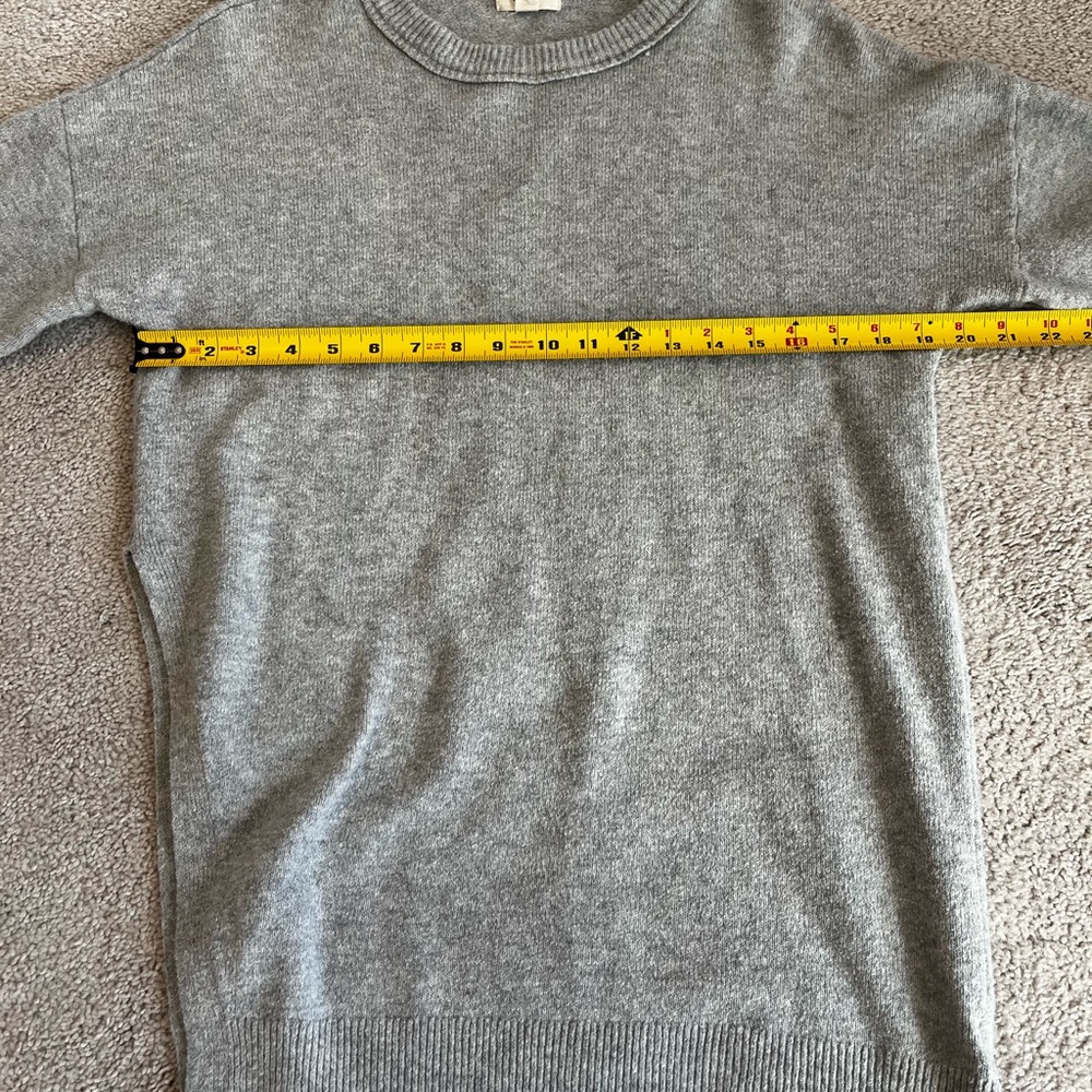 Gray Sweater - Picture 5 of 7